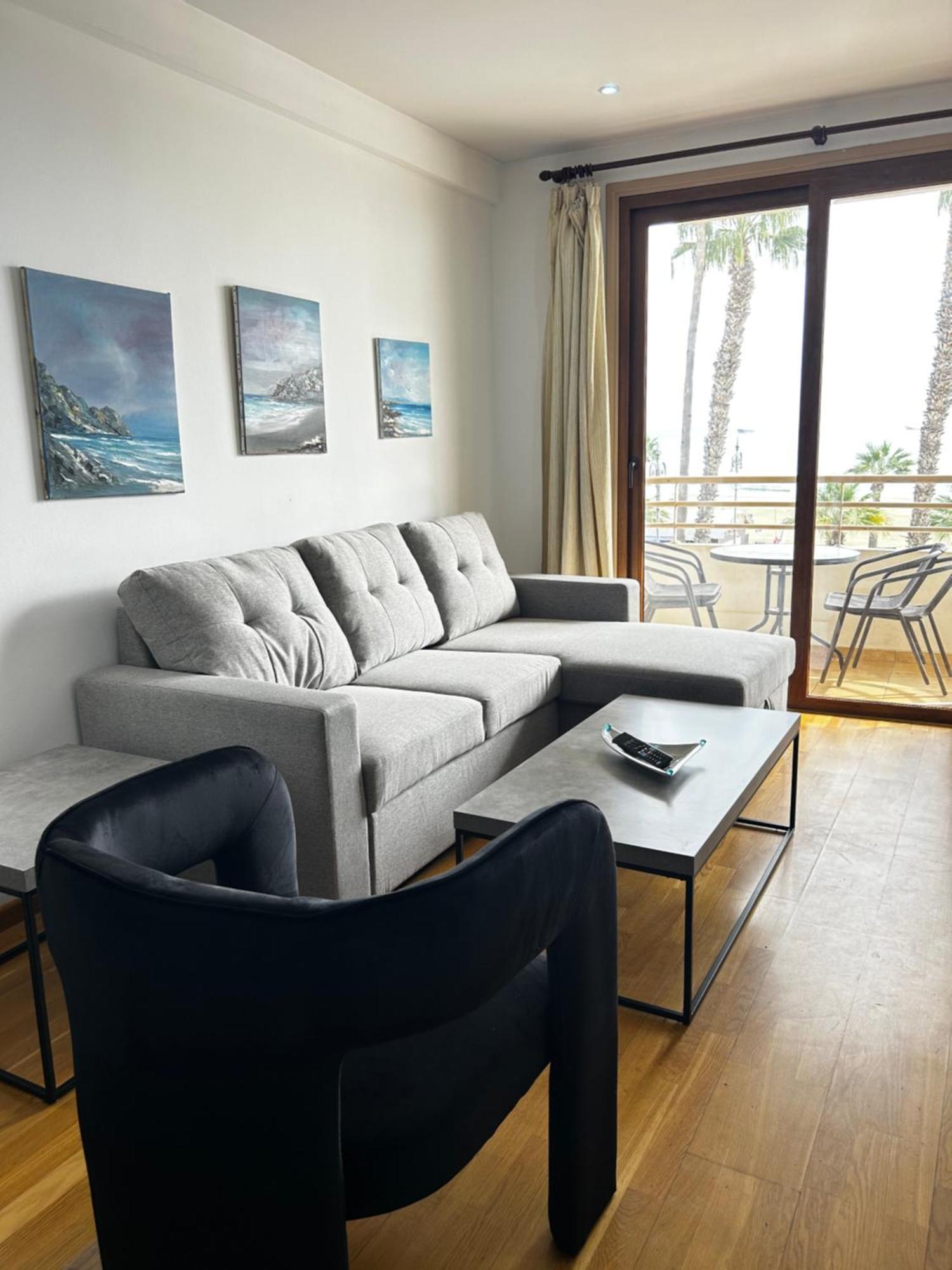 Ithaki Phinikoudes Apartment No. 102 Larnaca Eksteriør billede