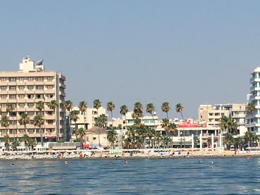 Ithaki Phinikoudes Apartment No. 102 Larnaca Eksteriør billede