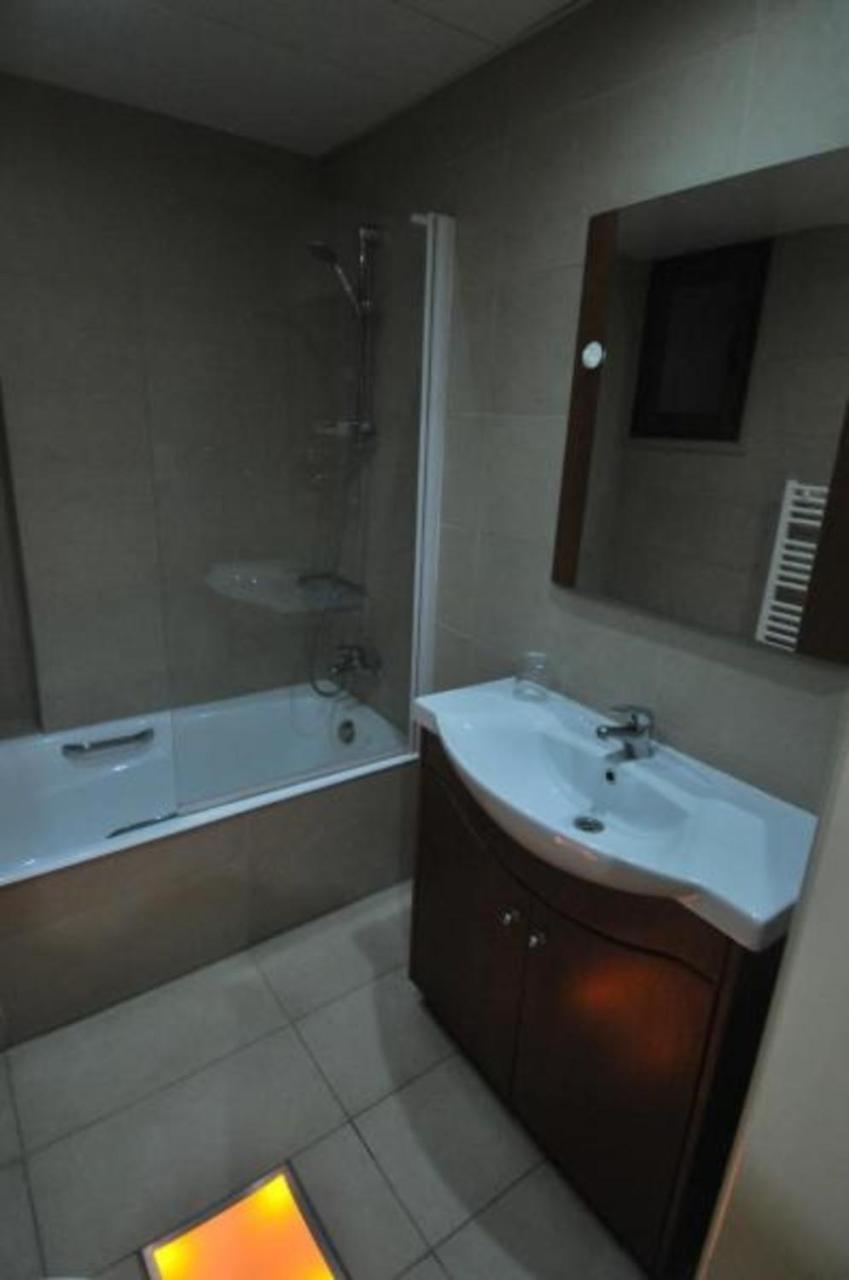 Ithaki Phinikoudes Apartment No. 102 Larnaca Eksteriør billede